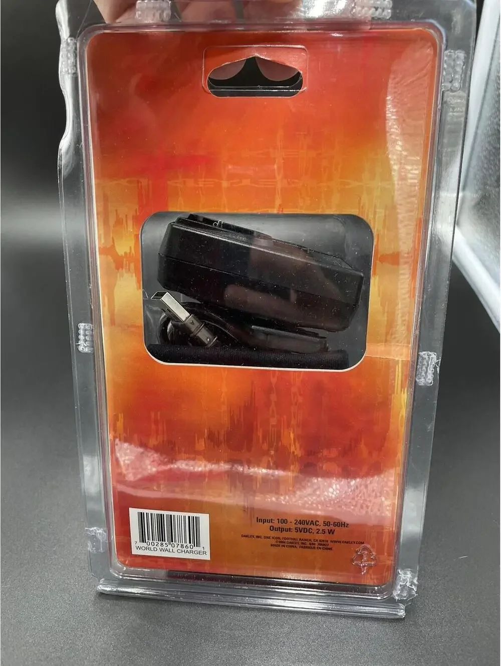 Oakley World Wall Charger new